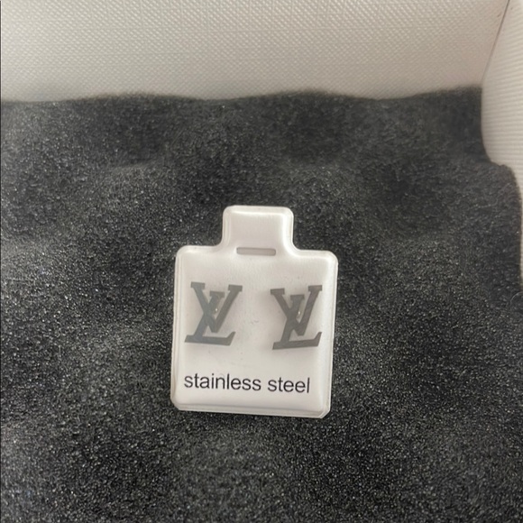 no Jewelry - Fashion Stainless Steel Pierced Earrings